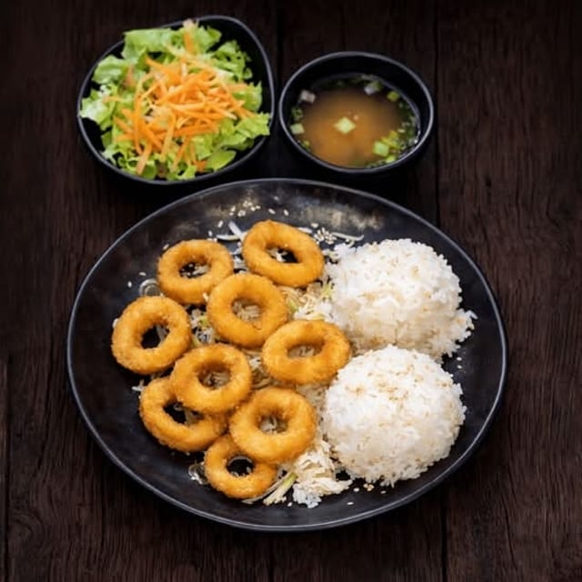 Kids (Keiki) Calamari Plate.